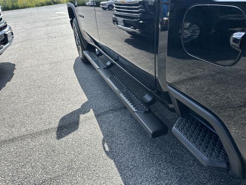Certified 2021 Chevrolet Silverado 2500 Custom w/ Custom Value Package AWD/4WD image 8