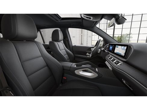 Used 2024 Mercedes-Benz GLE 350 4MATIC image 4