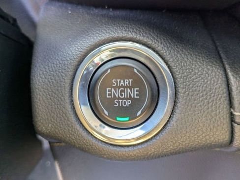Used 2023 Buick Envision Essence image 24