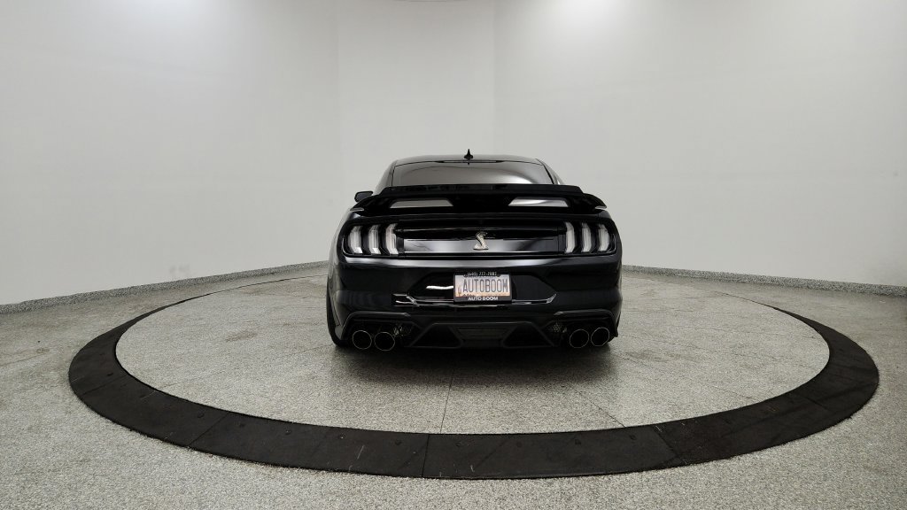 Used 2020 Ford Mustang Shelby GT500 w/ Technology Package RWD image 4
