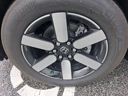 Used 2024 Honda Prologue Touring image 16