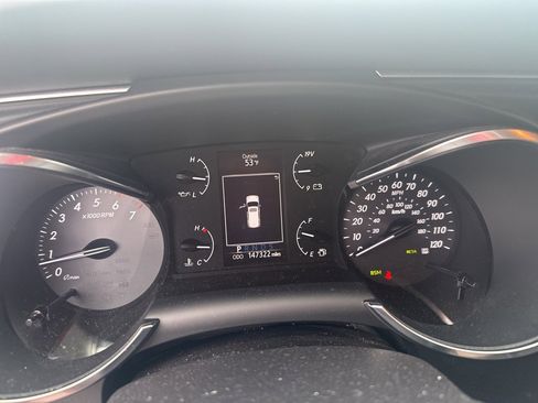 Used 2018 Toyota Sequoia TRD Sport image 9