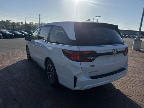 Certified 2025 Honda Odyssey EX-L image 7