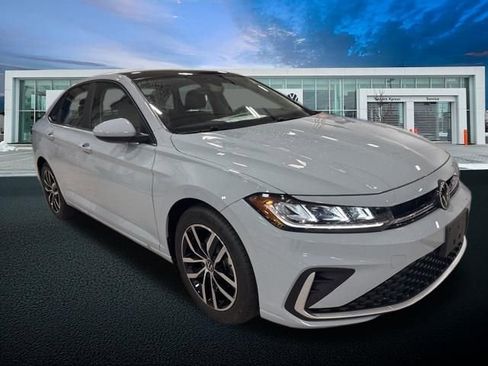 New 2026 Volkswagen Jetta SE FWD image 7