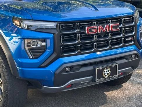 Used 2023 GMC Canyon AT4 w/ AT4 Premium Package AWD/4WD image 2