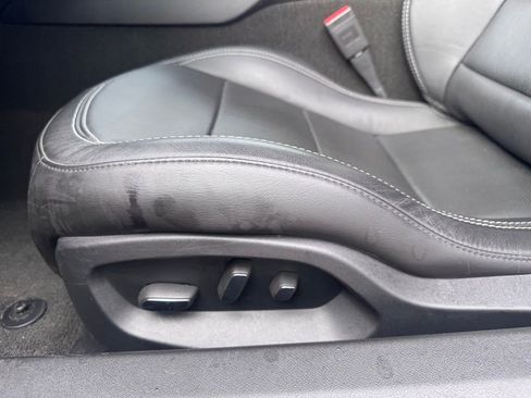 Used 2014 Chevrolet Corvette Stingray Convertible w/ 2LT Preferred Equipment Group image 13