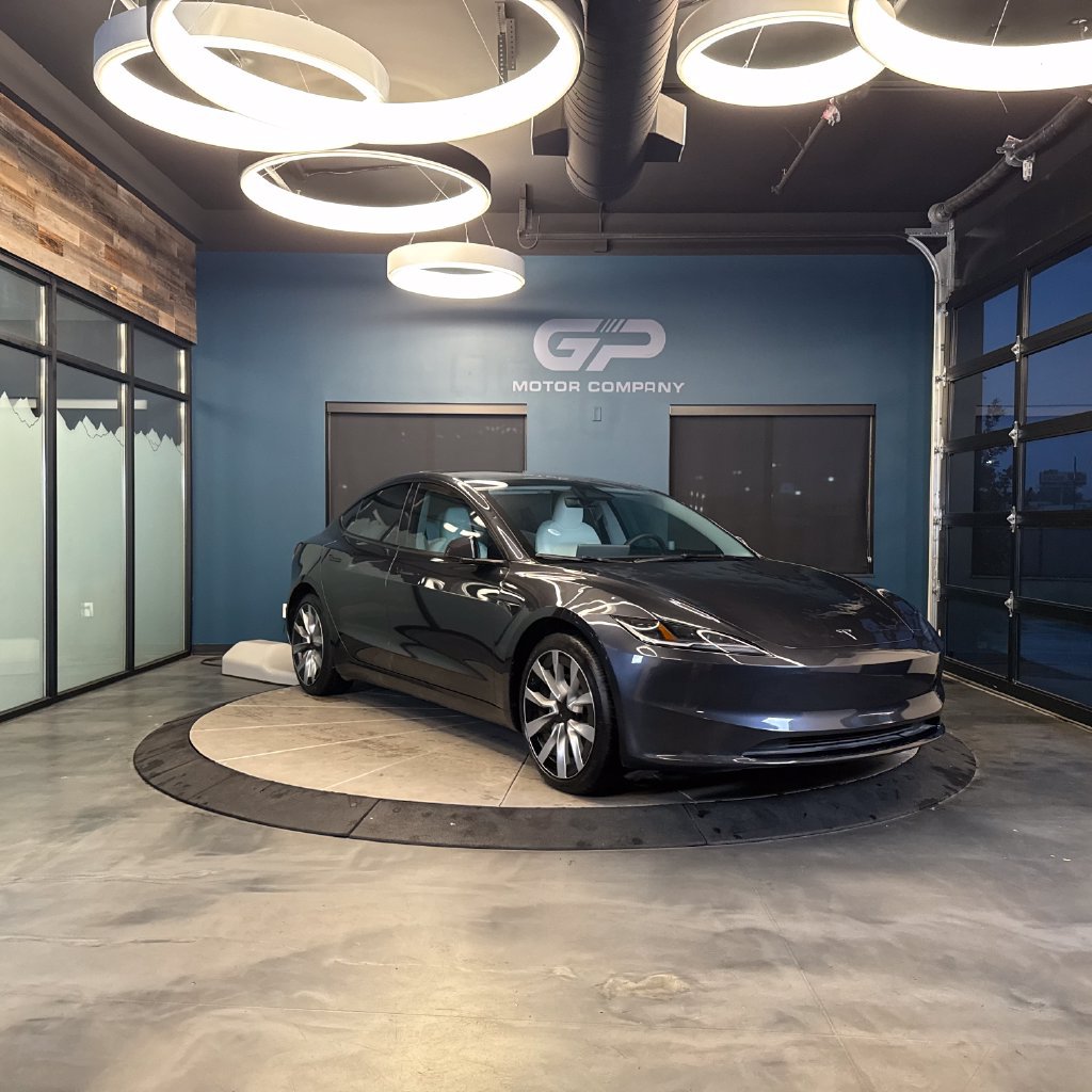 Used 2025 Tesla Model 3 Long Range AWD/4WD image 1