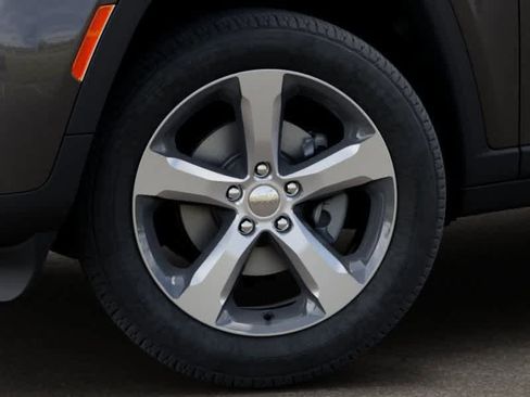 New 2026 Jeep Grand Cherokee Limited image 8