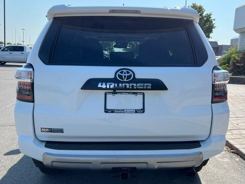 Used 2023 Toyota 4Runner TRD Off-Road Premium image 7