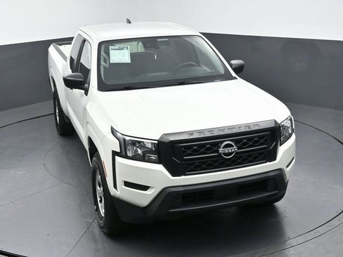 Used 2022 Nissan Frontier S image 40