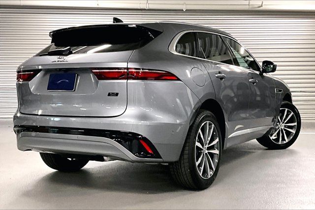 New 2026 Jaguar F-PACE R-Dynamic S AWD/4WD image 4