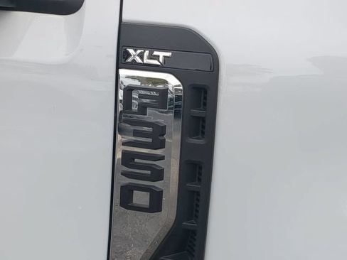 Used 2025 Ford F350 XLT w/ FX4 Off-Road Package AWD/4WD image 13