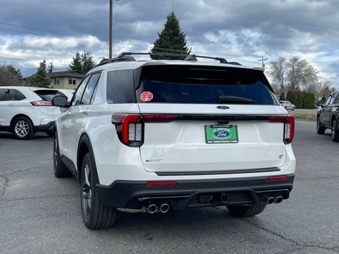 New 2026 Ford Explorer ST image 3