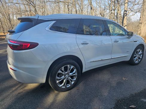 Used 2021 Buick Enclave Avenir w/ Avenir Technology Package image 2