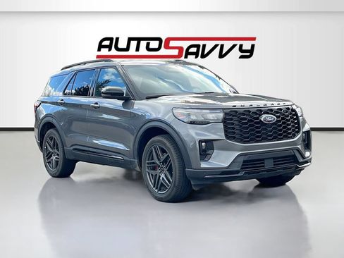 Used 2025 Ford Explorer ST-Line w/ ST-Line Street Pack AWD/4WD image 1