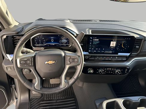 Certified 2024 Chevrolet Silverado 1500 LT image 14
