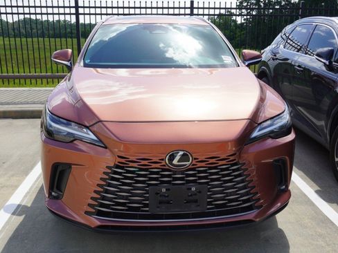 Used 2024 Lexus RX 350 Premium w/ Convenience Package FWD image 2