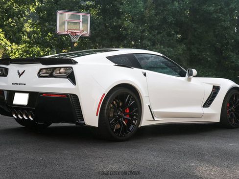 Used 2016 Chevrolet Corvette Z06 w/ 2LZ Preferred Equipment Group RWD image 20