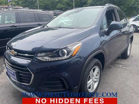 Used 2019 Chevrolet Trax LT AWD/4WD image 1