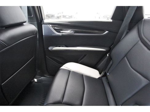 New 2026 Cadillac XT5 Sportv w/ LPO, Onyx Lite Package AWD/4WD image 12