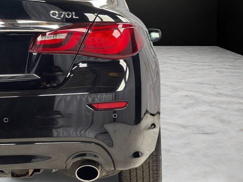 Used 2019 INFINITI Q70 L 5.6 AWD/4WD image 42