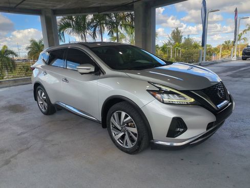 Used 2021 Nissan Murano SL w/ SL Moonroof Package image 2
