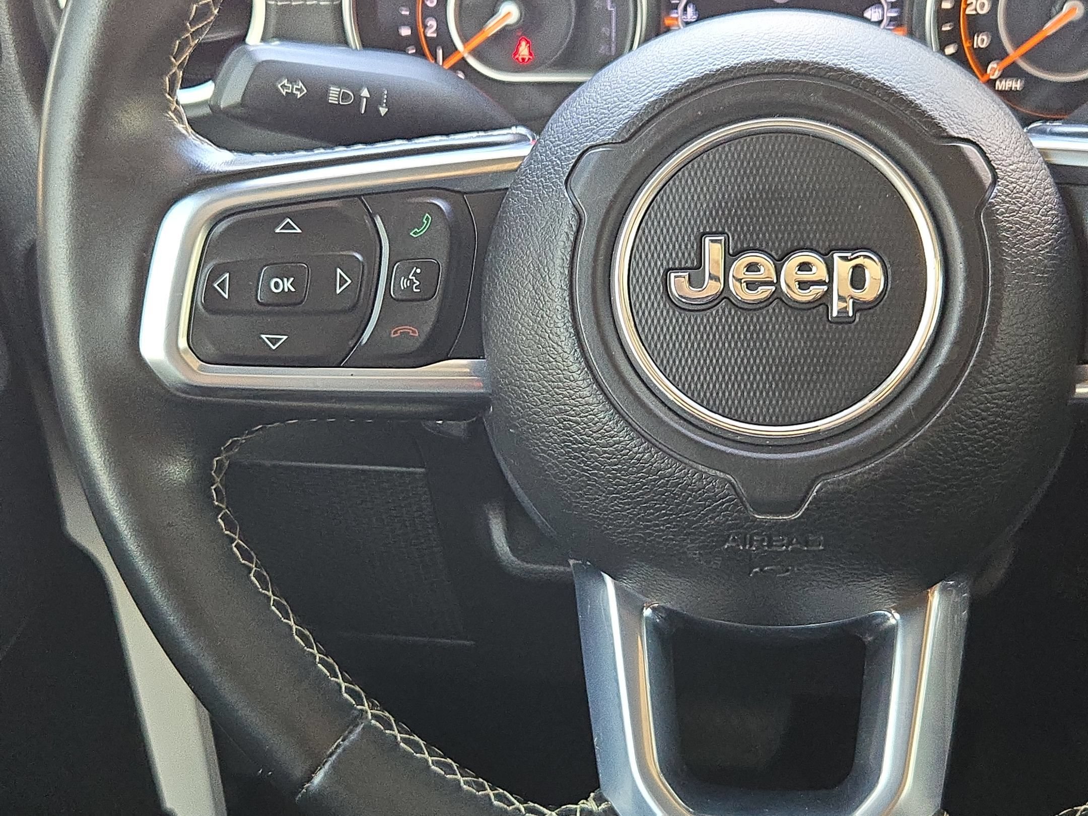 Used 2020 Jeep Gladiator Overland AWD/4WD image 21