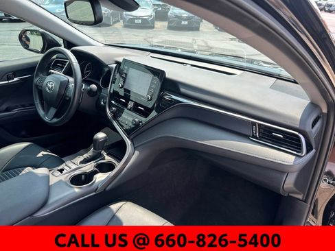 Certified 2024 Toyota Camry SE w/ Convenience Package AWD/4WD image 9