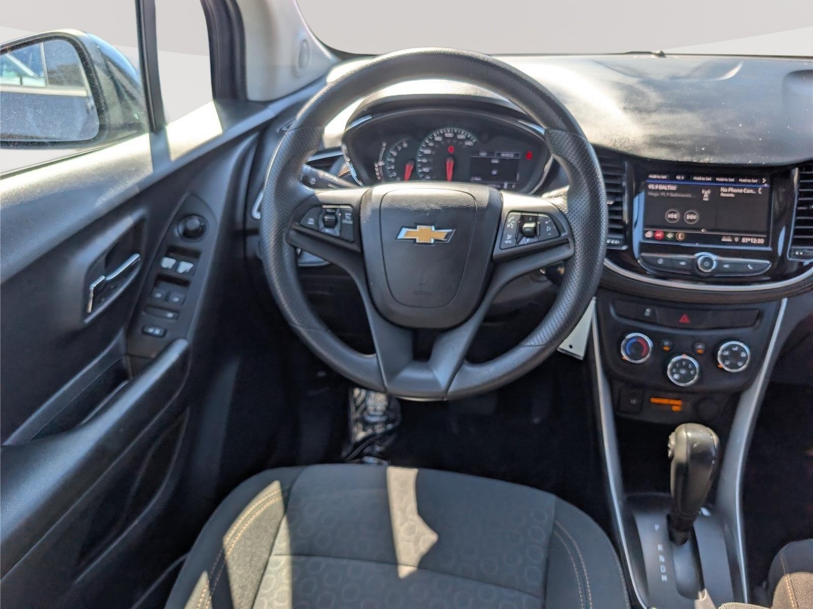 Used 2021 Chevrolet Trax LS w/ Tint and Cruise Package FWD image 16