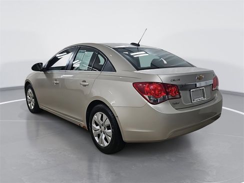 Used 2015 Chevrolet Cruze LT image 6