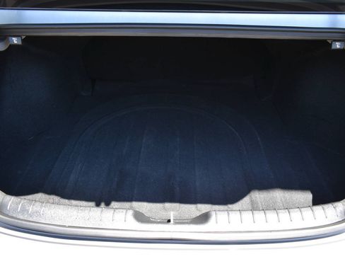 Used 2023 Hyundai Elantra SE FWD image 10