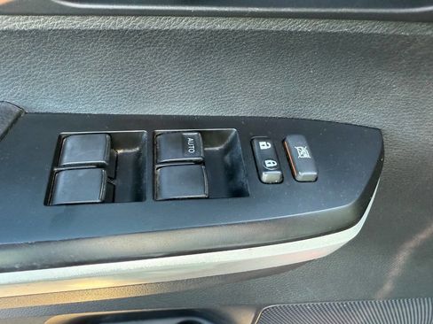 Used 2016 Toyota Tundra SR5 image 19