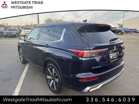New 2026 Mitsubishi Outlander SEL FWD image 9