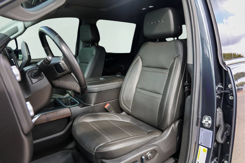 Used 2022 GMC Sierra 2500 Denali w/ Denali Ultimate Package AWD/4WD image 10