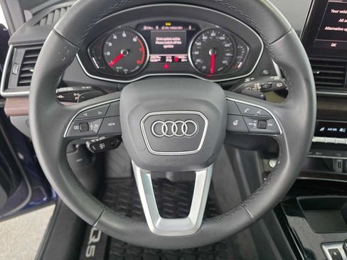 Used 2023 Audi Q5 2.0T Premium w/ Convenience Package AWD/4WD image 22