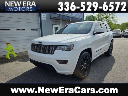 Used 2018 Jeep Grand Cherokee Altitude image 1