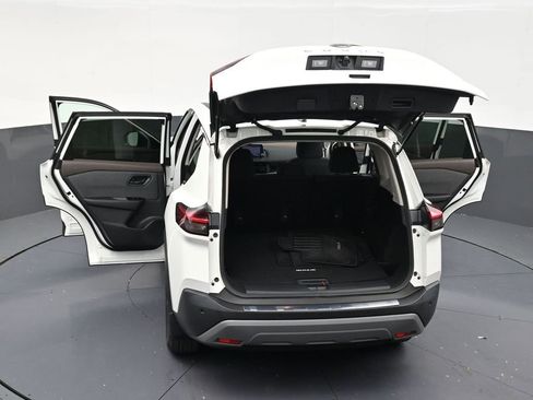 Used 2023 Nissan Rogue S FWD image 33