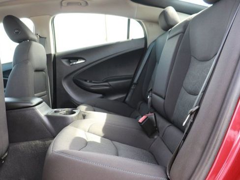 Used 2018 Chevrolet Volt LT image 13