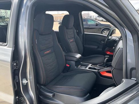 Used 2023 Nissan Frontier Pro-X w/ Technology Package image 8