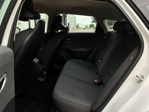 Used 2025 Kia K4 FWD image 11