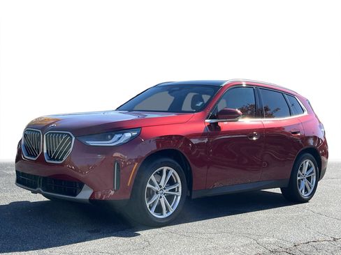 Used 2025 BMW X3 xDrive30i w/ Premium Package image 22