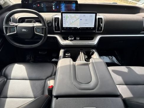 Certified 2025 Ford Expedition Max Platinum AWD/4WD image 12
