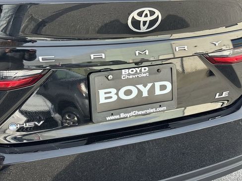 Used 2025 Toyota Camry LE image 31