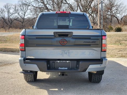 Used 2025 Nissan Frontier PRO-4X w/ Pro Premium Package image 6