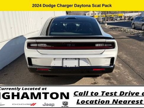 Used 2024 Dodge Charger Daytona Scat Pack w/ Plus Group AWD/4WD image 16