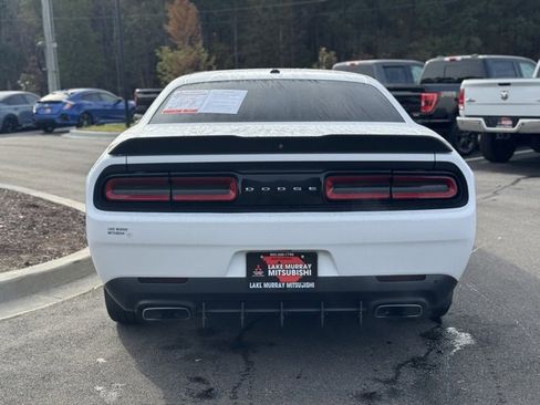Used 2019 Dodge Challenger R/T w/ Driver Convenience Group image 9