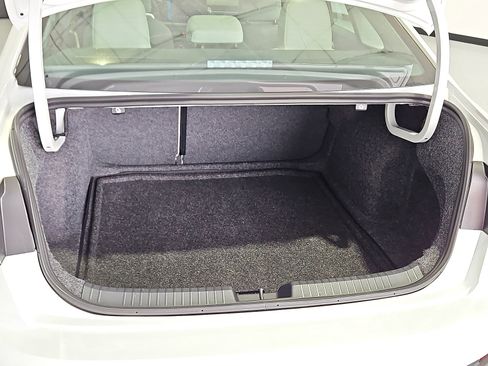 New 2026 Volkswagen Jetta SE image 7