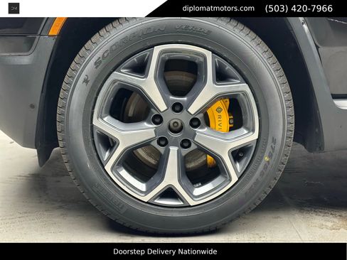 Used 2023 Rivian R1S Adventure image 41