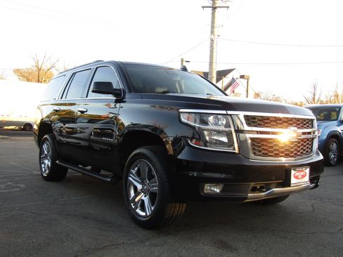 Used 2017 Chevrolet Tahoe LT image 1