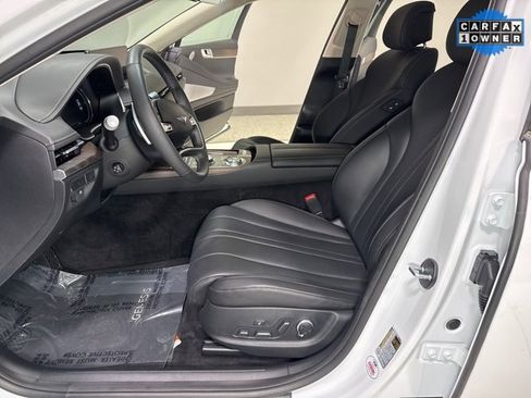 Used 2024 Genesis G80 image 11